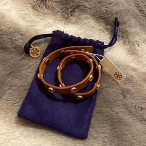 Tory Burch Double Wrap Logo stud bracelet